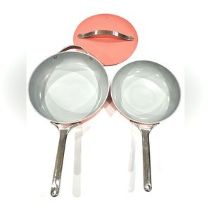 Set of 2 Caraway sauté/frying pans with lid (retail $216) Perracotta